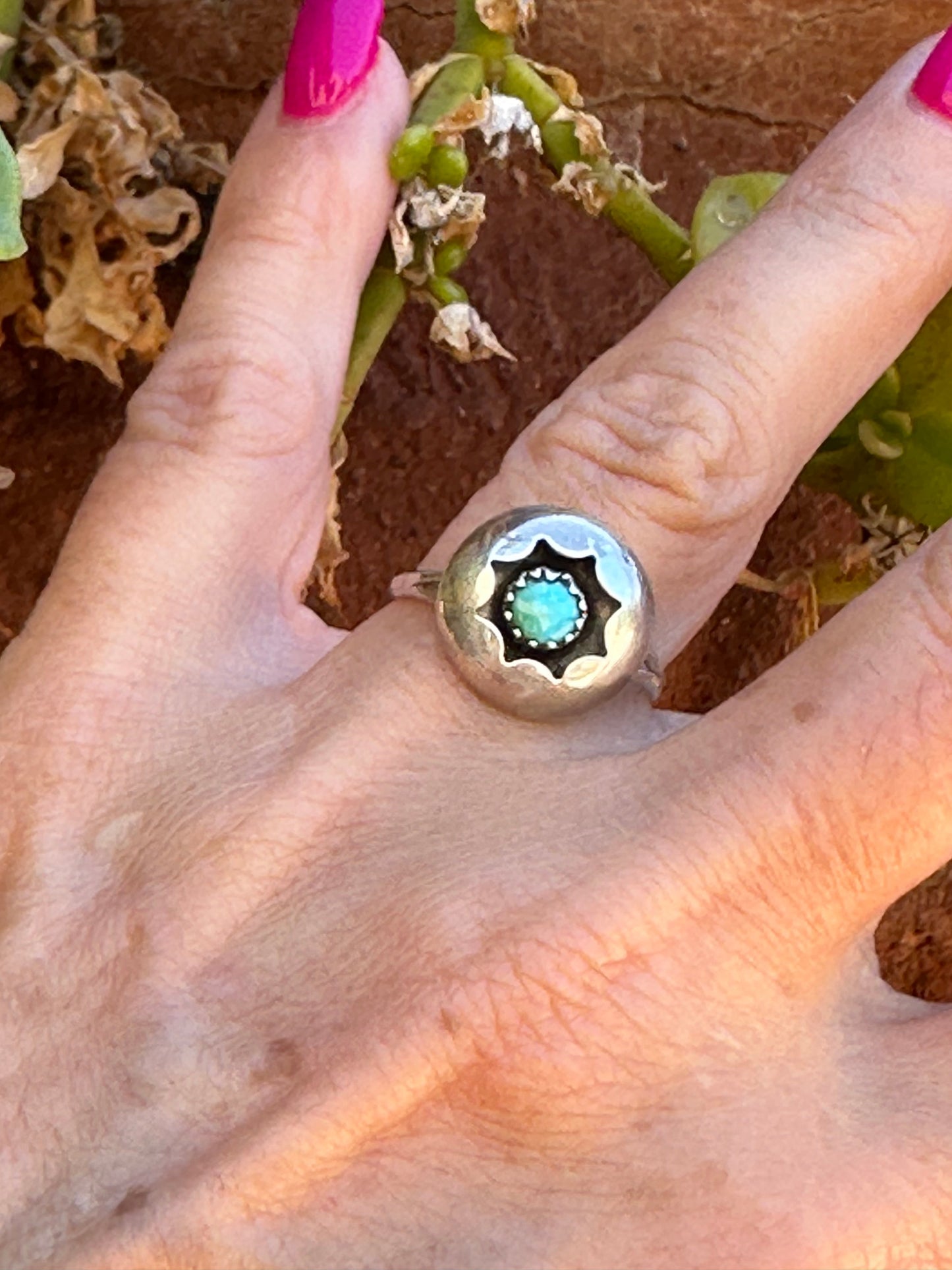 Beautiful Sterling Silver Shadowbox   Kingman Turquoise Ring