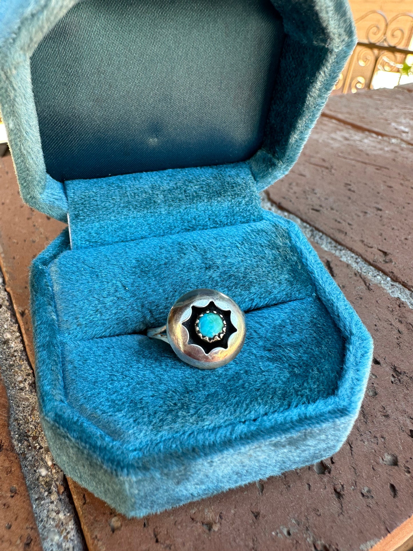 Beautiful Sterling Silver Shadowbox   Kingman Turquoise Ring